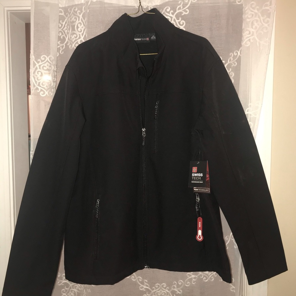 Swiss Tech men’s soft shell jacket  NWT Size L